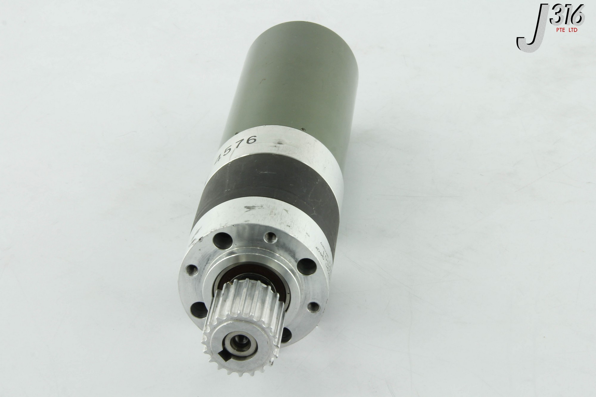 4576 MAXON DC MOTOR 41.060-062-00.00-091 – J316Gallery